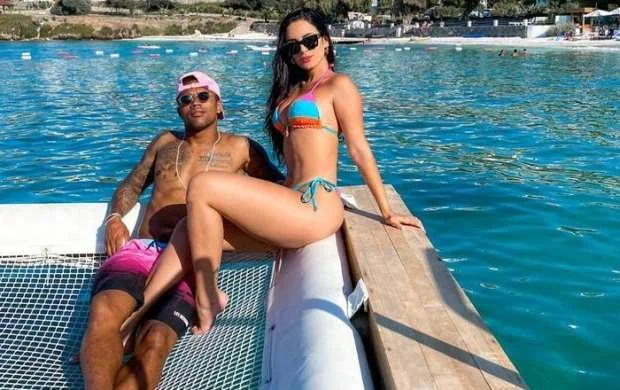 Ulduz futbolçunun sevgilisi ilə Bodrum tətili - FOTOLAR 