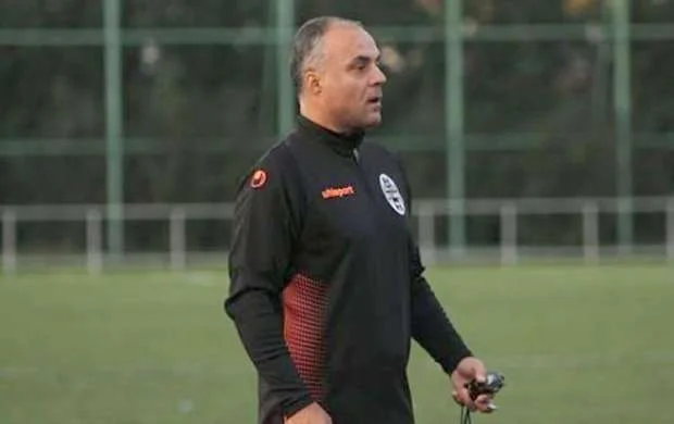 "Aqolli bizi qürurlandıran albaniyalıdır" - "Laçi"nin baş məşqçisi 
