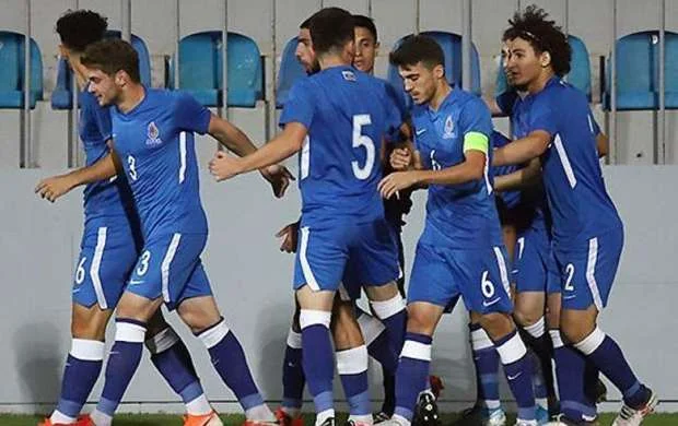 Millimizə daha bir futbolçu dəvət edildi 