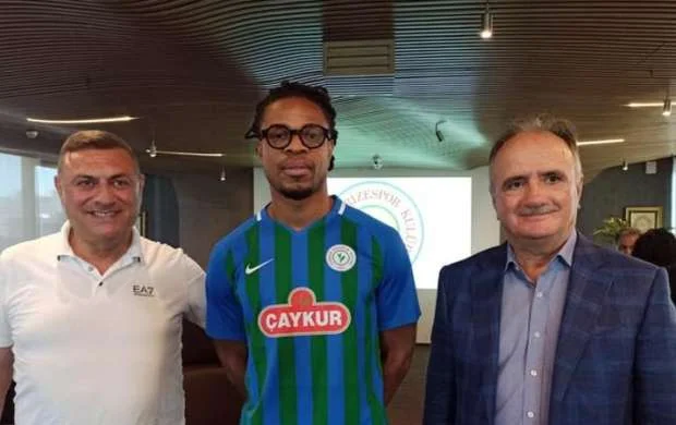 Daha bir ulduz futbolçu rəsmən Türkiyə Super Liqasında 