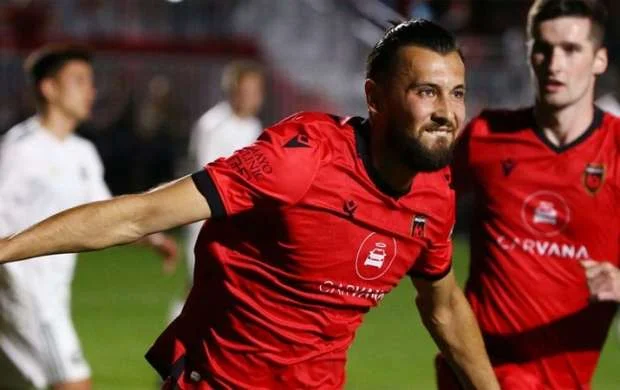 Millimizin futbolçusu ABŞ-da 7-ci qolunu vurdu 