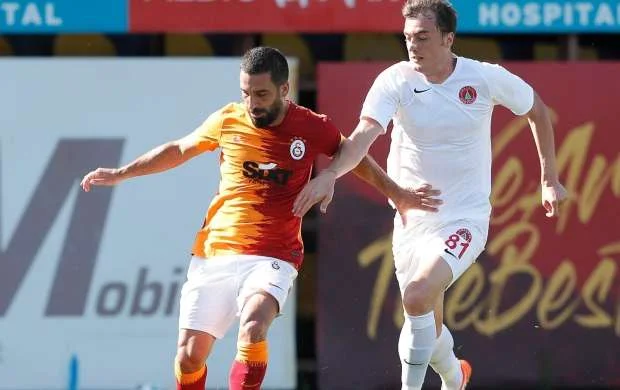 "Neftçi"nin rəqibi qələbə qazandı 