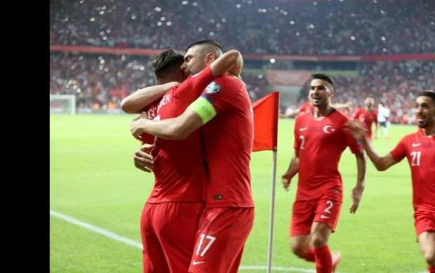 Türkiyə millisinin yeni formaları 