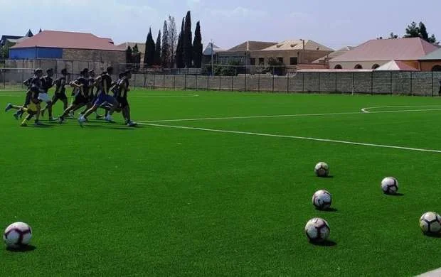 "Kəpəz" baxışa futbolçu çağırdı 