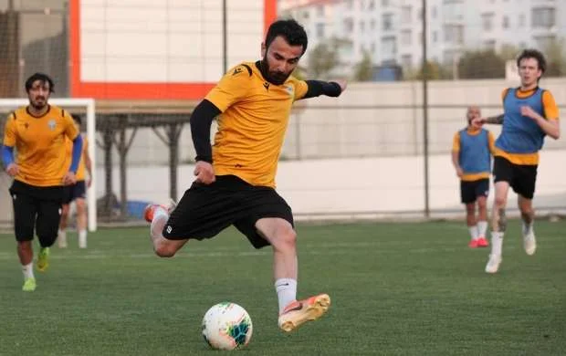 "Zədələndiyim üçün məni "Sabah"da saxlamaq istəmədilər"  - Açıqlama 