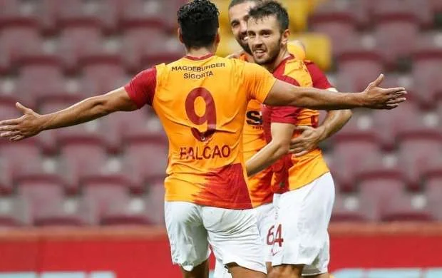 "Qalatasaray" mövsümə qələbə ilə başladı - VİDEO 