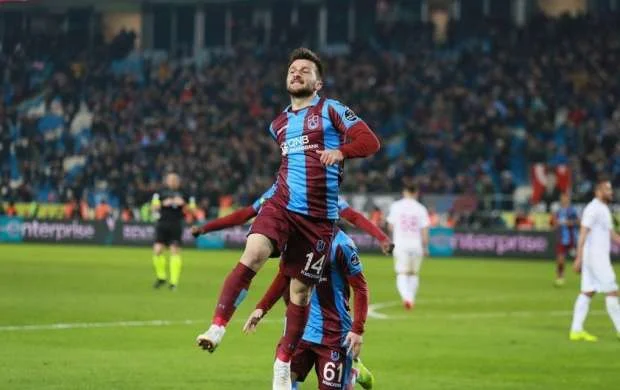 Millimizin sabiq futbolçusu yeni klubda 