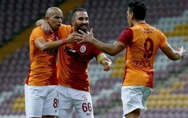 Arda və Falkao "Neftçi" ilə oyunu buraxa bilər 