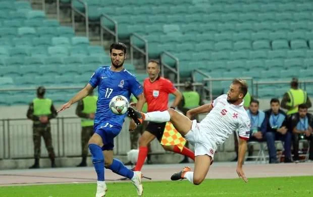 UEFA-dan Mahir Emreli açıqlaması 