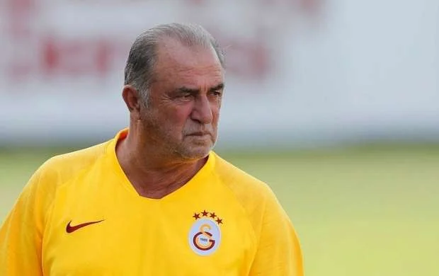 Fatih Terim "Neftçi" ilə oyundan danışdı 