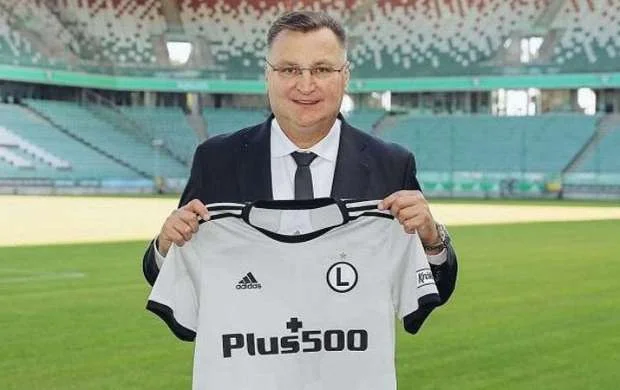 "Qarabağ"ın potensial rəqibi baş məşqçisini dəyişdi 
