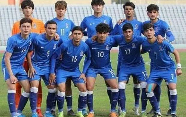 Millimizə 27 futbolçu dəvət olundu 