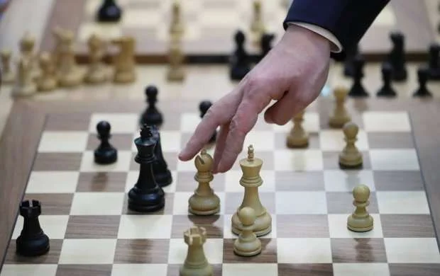 Məmmədyarov Rəcəbovu qabaqladı 