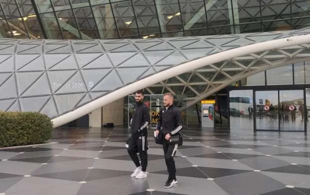 "Qarabağ" komandasının futbolçuları Vətənə qayıdıb 