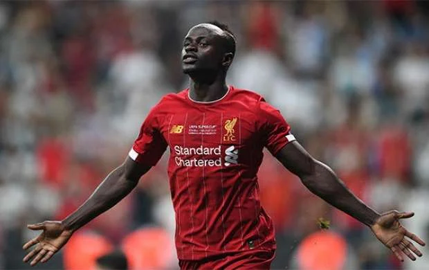 "Liverpul"un hücumçusu koronavirusa yoluxdu 