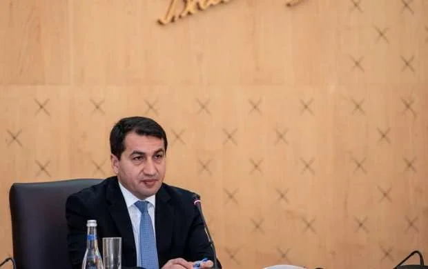 Hikmət Hacıyev: "Xankəndi ətrafındakı hərbi bazalar sıradan çıxarılıb" 