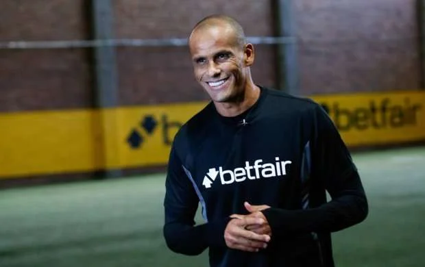 Rivaldo: “ÇL-də Messi-Ronaldu qarşıdurmasının yenidən görmək möhtəşəm olacaq” 