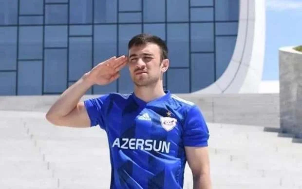 Qara Qarayev orduya maddi dəstək verdi 
