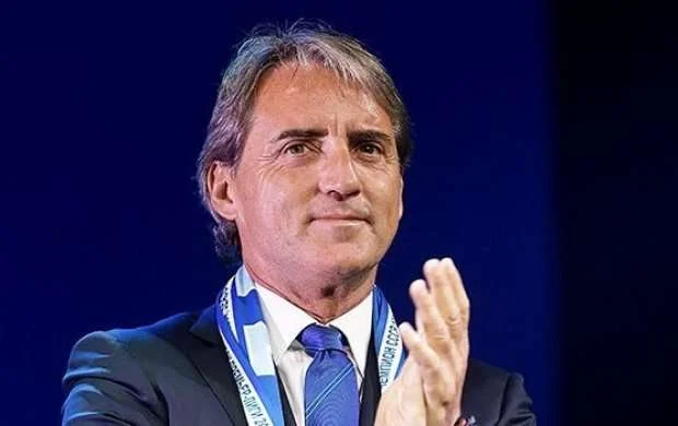 Roberto Mançini rekorda imza atdı 