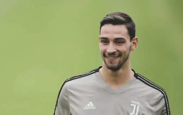 “Yuventus”un futbolçusu “Lion”da 