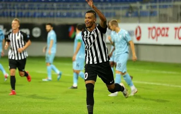 "Neftçi"nin keçmiş legioneri: "Erməni terroruna son, Qarabağ Azərbaycandır!" 