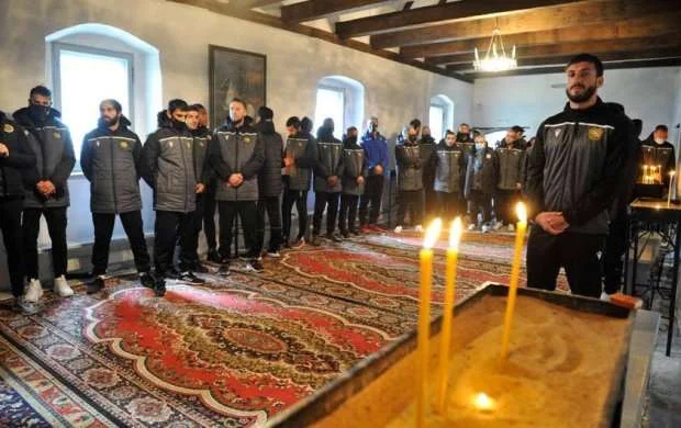 Ermənistan millisində koronavirus aşkarlandı, karantin qaydaları pozuldu 