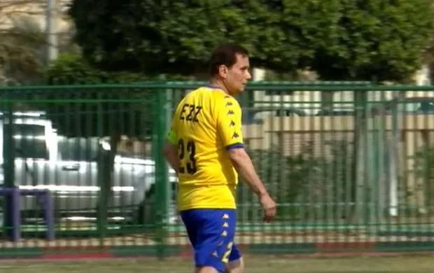 74 yaşlı futbolçu Ginnesin Rekordları Kitabına düşdü 
