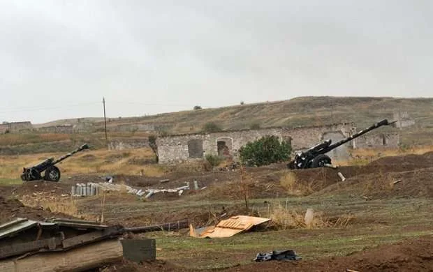 Düşmən cəbhəsində son vəziyyət: Əsgər döyüşdən imtina edir, vətəndaşlar yolu bağlayır 