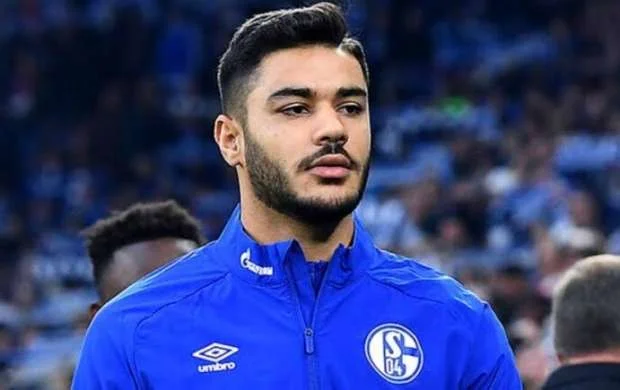 “Liverpul” Türkiyə millisinin üzvünü transfer edir 