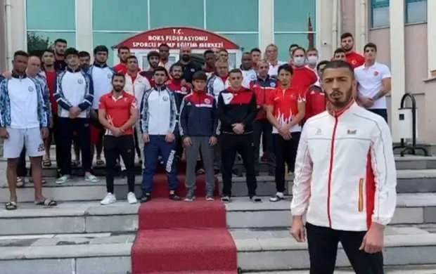 Azərbaycan boksçuları: "Rinqdəki qələbələr əsgərlərimizə həsr olunacaq" 