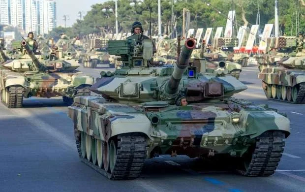 İşğalçıları Qarabağdan qovan tanklarımız 