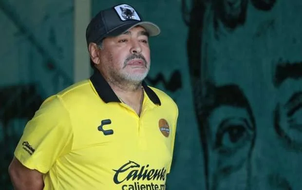 Maradona xəstəxanaya yerləşdirildi 