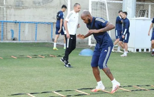 "Qarabağ"ın legioneri: "Qurban Qurbanovdan çox şey öyrənmişəm" 