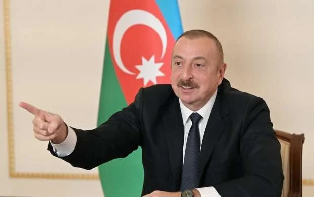 Prezident: "O, Putinə gündə beş dəfə zəng edir" 