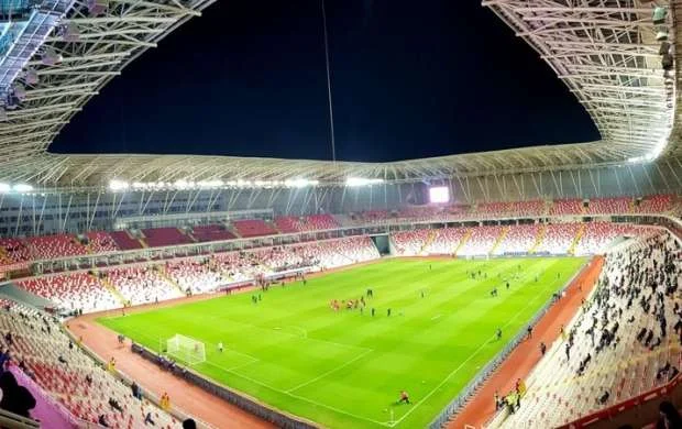 "Qalatasaray"ın məşqçiləri "Sivasspor" - "Qarabağ" oyununda 