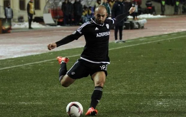 "Qarabağ"ın sabiq futbolçusu: "Mənim kiməsə ağız açan vaxtım deyil" 