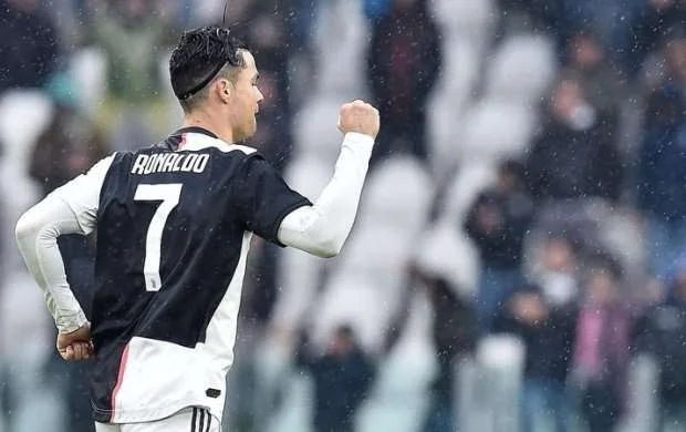 KİV: "Yuventus" Ronaldunu satır 