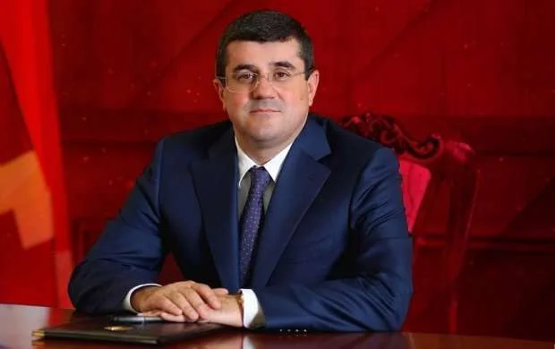 "1500 erməni əsgəri onlarla azərbaycanlının qabağından qaçırdı" - Araik Arutunyan 