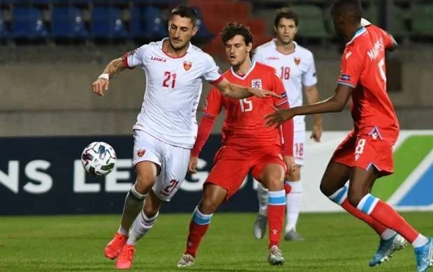 Rəqib futbolçu: "Neytral meydanda oynayacağımız üçün rahatıq" 