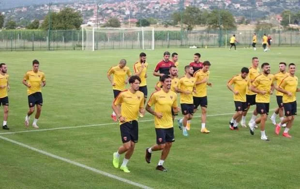 Azərbaycanla oyun öncəsi Monteneqro millisinin üzvü koronavirusa yoluxdu 