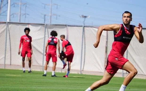 Millimizin futbolçusu ABŞ klubu ilə yeni müqavilə bağladı 