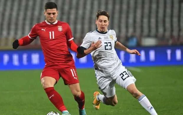 Ruslara "Real"da 32 oyuna vurduğu sayda qol vurdu 