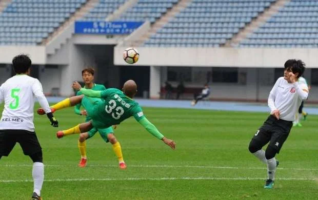 Sabiq "Qarabağ"lı rekorda imza atdı 