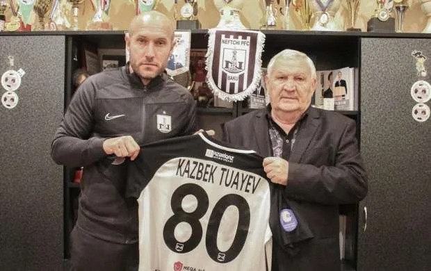 "Neftçi" Kazbek Tuayevi təbrik etdi 