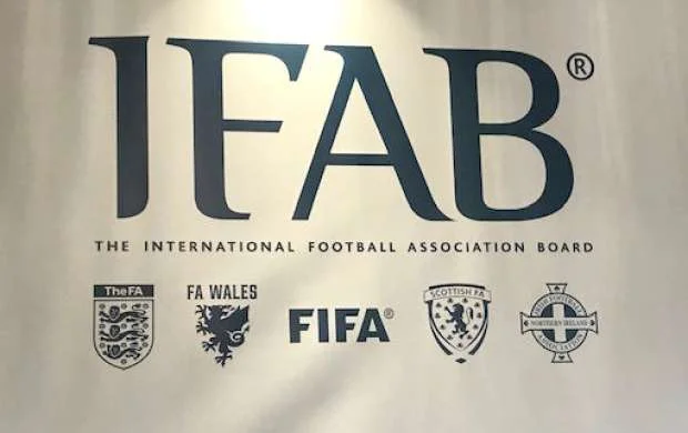 Futbolda əlavə əvəzetməyə icazə verilə bilər 