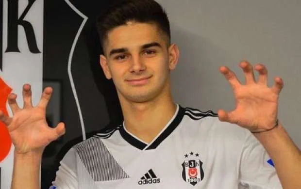 "Beşiktaş"ın hücumçusu koronavirusa yoluxdu 