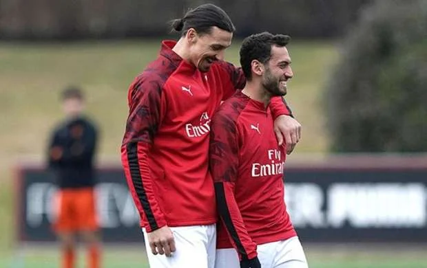 "Milan"dan İbrahimoviç və Çalhanoğlu açıqlaması 