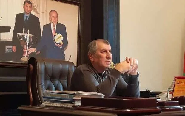 Faiq Qarayev səhhəti pisləşən veteran futbolçunu Bakıya gətirdi 