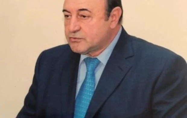 Azərbaycanın tanınmış futbolçusu vəfat etdi 