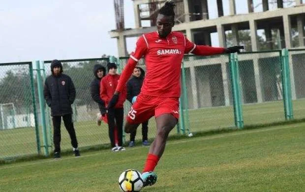 "Keşlə"nin futbolçusu koronavirusdan sağaldı 